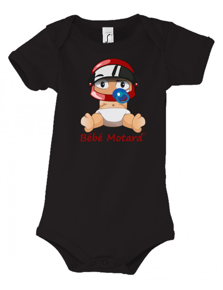 Body Bébé Motard - vue de face du motif - bébé assis portant un casque rouge - couleur noir